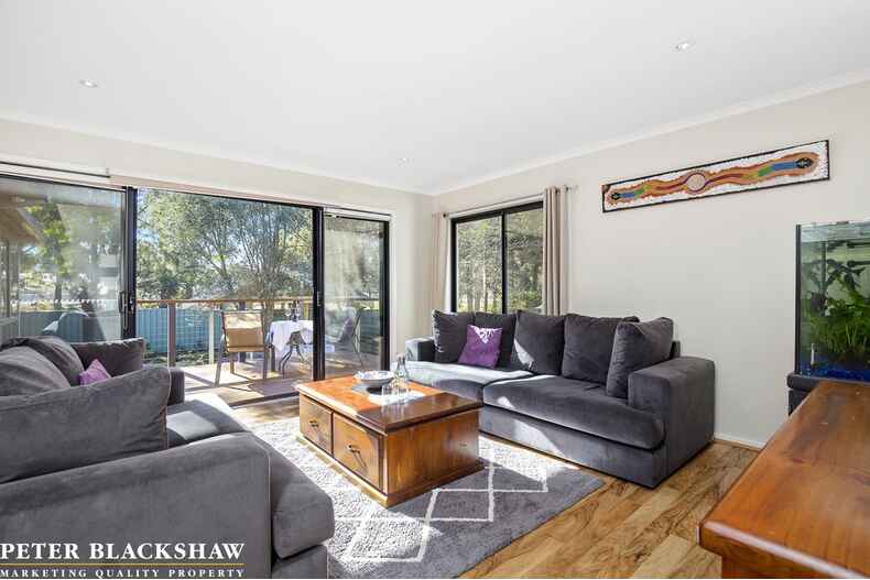 9 McArthur Place Latham