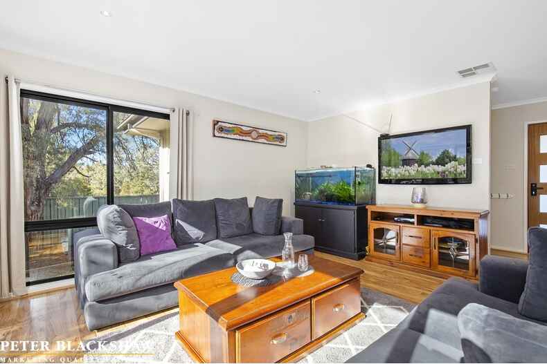 9 McArthur Place Latham