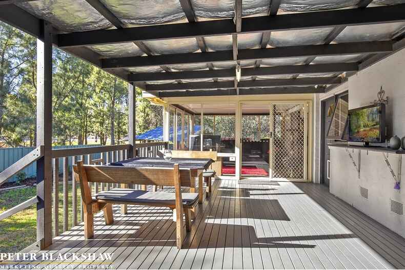 9 McArthur Place Latham