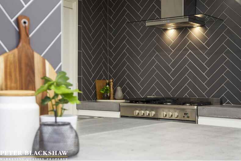 9 Edman Close Florey 9 Edman Close Florey