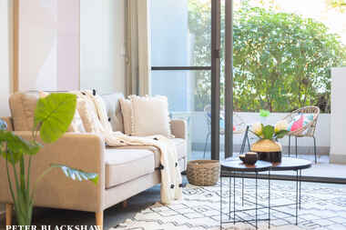 6/10 Burke Crescent Kingston