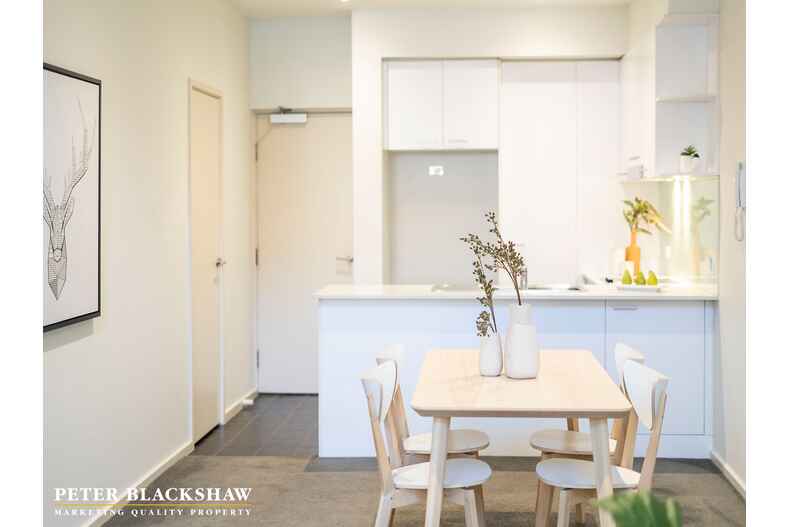 6/10 Burke Crescent Kingston 6/10 Burke Crescent Kingston