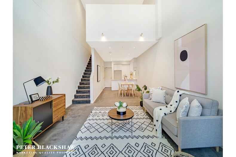 6/10 Burke Crescent Kingston 6/10 Burke Crescent Kingston