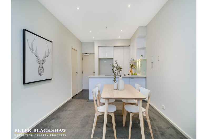 6/10 Burke Crescent Kingston 6/10 Burke Crescent Kingston