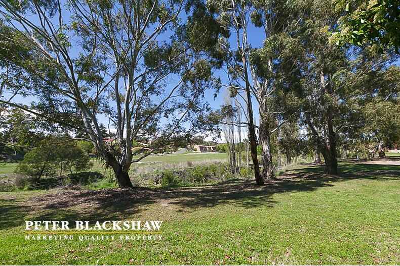 8/1 River Drive Queanbeyan