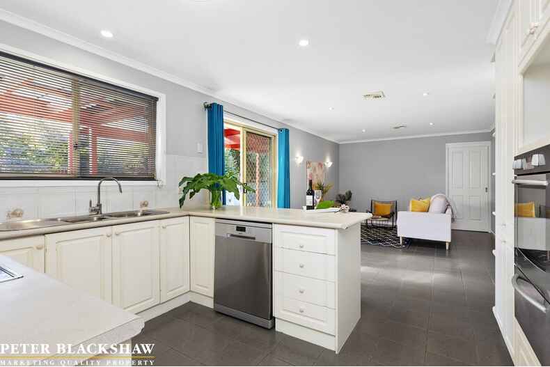 38 Carina Street Ngunnawal 38 Carina Street Ngunnawal