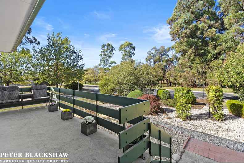 101 Beaurepaire Crescent Holt 101 Beaurepaire Crescent Holt