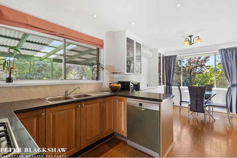 101 Beaurepaire Crescent Holt 101 Beaurepaire Crescent Holt