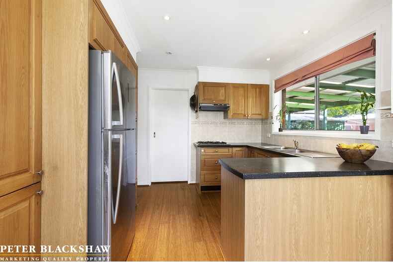 101 Beaurepaire Crescent Holt 101 Beaurepaire Crescent Holt