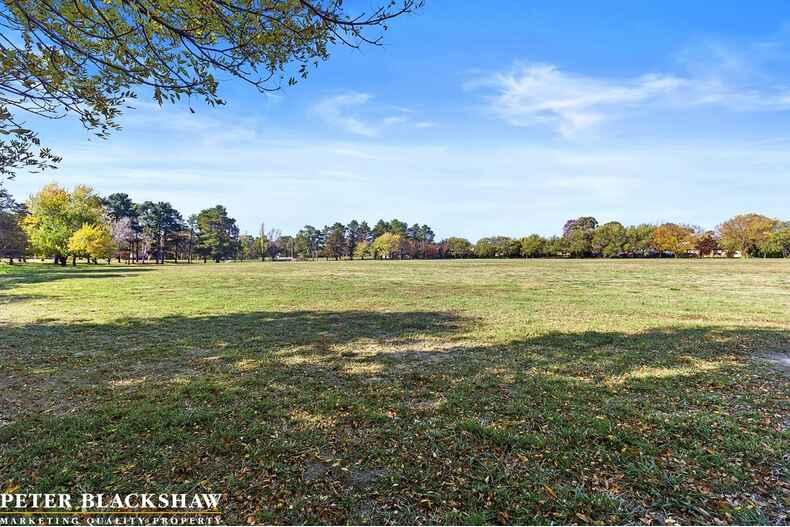 101 Beaurepaire Crescent Holt 101 Beaurepaire Crescent Holt