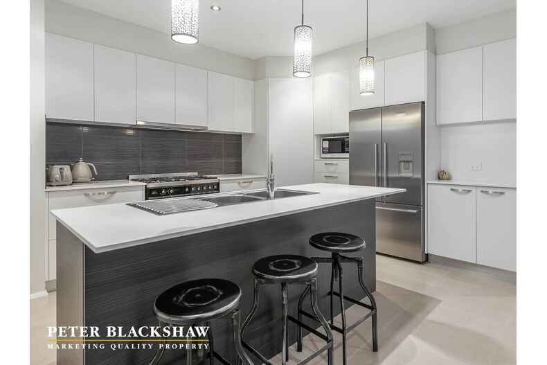 18 Quinane Avenue Forde 18 Quinane Avenue Forde