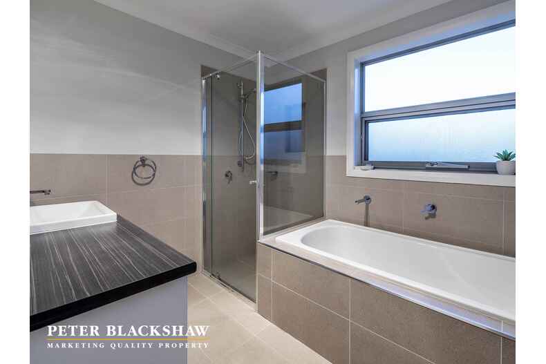 18 Quinane Avenue Forde 18 Quinane Avenue Forde