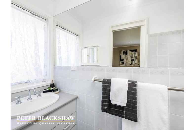 27 O'Loghlen Street Latham 27 O'Loghlen Street Latham