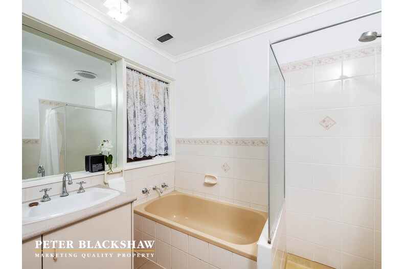 27 O'Loghlen Street Latham 27 O'Loghlen Street Latham