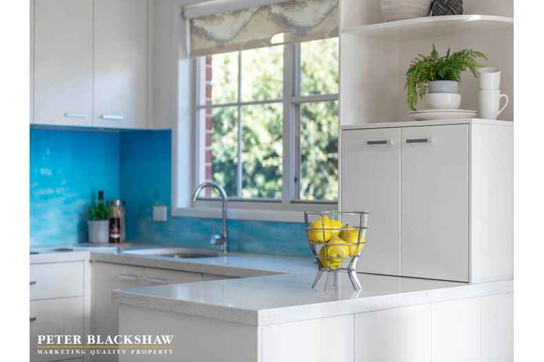 2/37 Novar Street Yarralumla 2/37 Novar Street Yarralumla