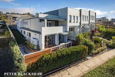 4/155 Plimsoll Drive Casey