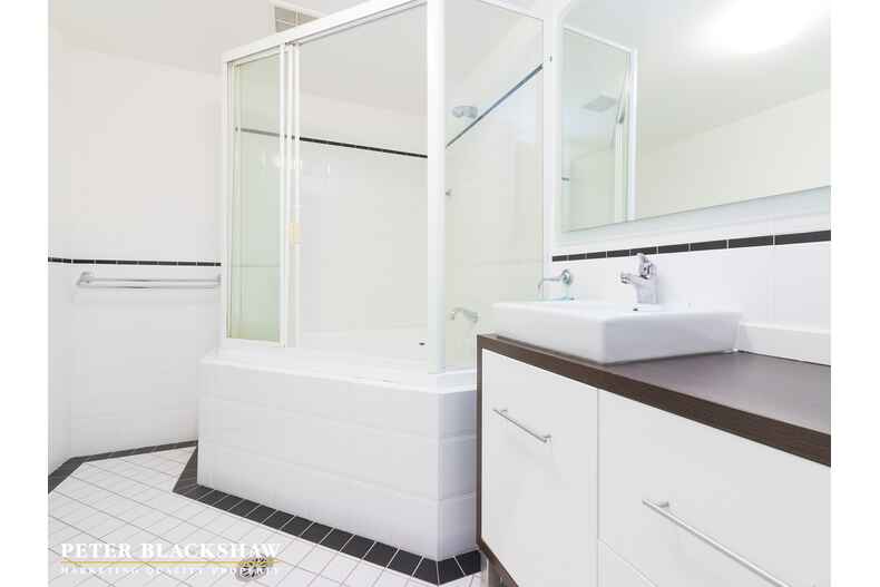 3/5 Tauss Place Bruce