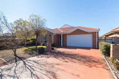 6 McClung Street Gungahlin