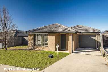 138 Macfarlane Burnet Avenue Macgregor