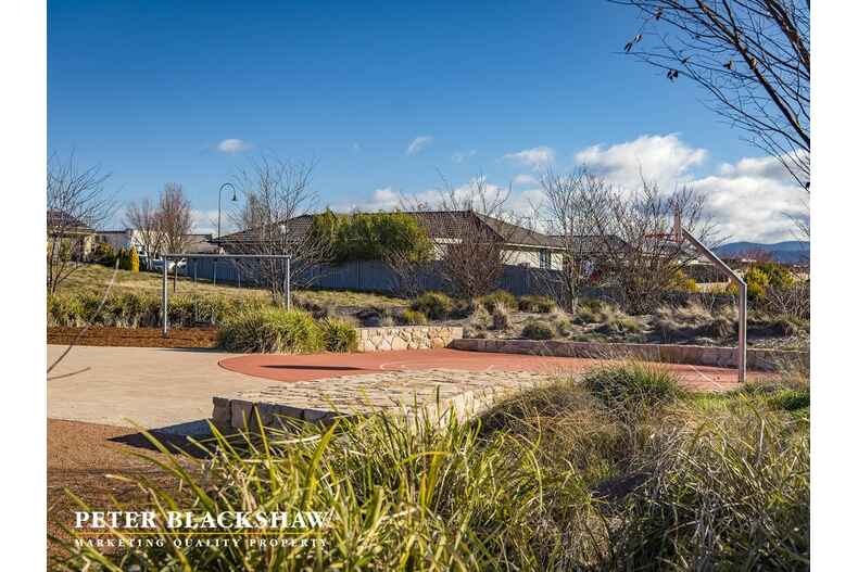 138 Macfarlane Burnet Avenue Macgregor 138 Macfarlane Burnet Avenue Macgregor