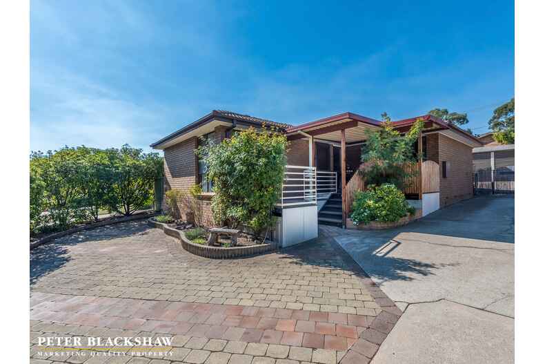 9 Duggan Street Calwell