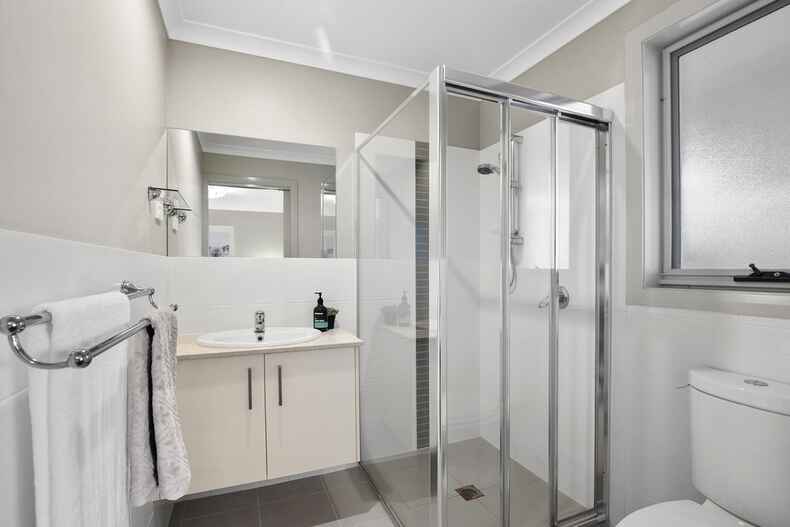 5 Maza Place Bonner 5 Maza Place Bonner