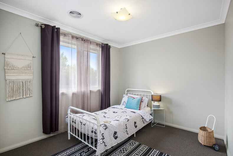 5 Maza Place Bonner 5 Maza Place Bonner