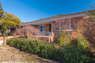 2/10 Kinkora Place Queanbeyan