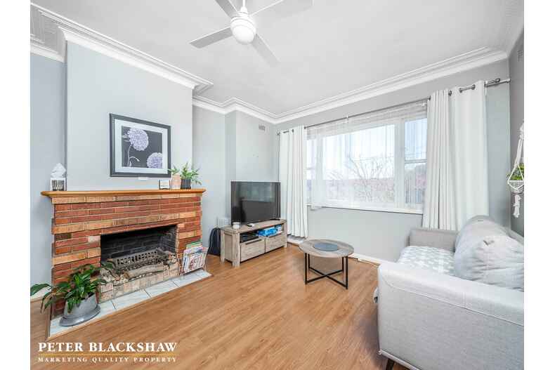 2/10 Kinkora Place Queanbeyan