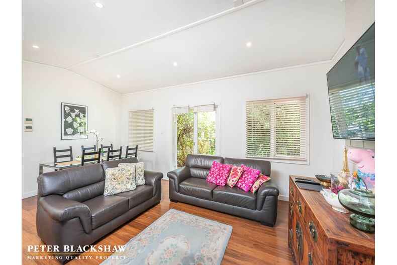 17 Jacka Crescent Campbell 17 Jacka Crescent Campbell