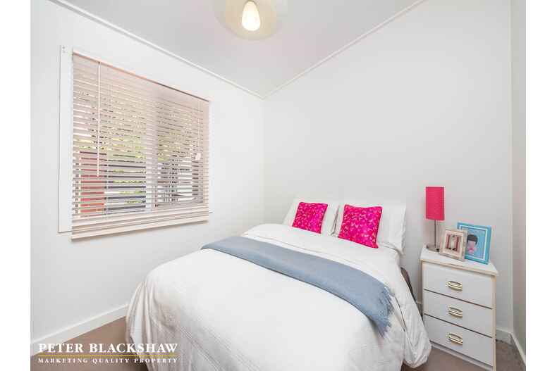 17 Jacka Crescent Campbell 17 Jacka Crescent Campbell
