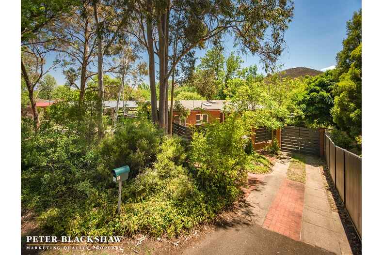 17 Jacka Crescent Campbell 17 Jacka Crescent Campbell