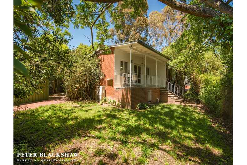 17 Jacka Crescent Campbell 17 Jacka Crescent Campbell