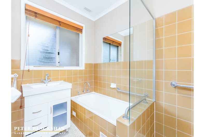 8 Kinsella Street Higgins 8 Kinsella Street Higgins