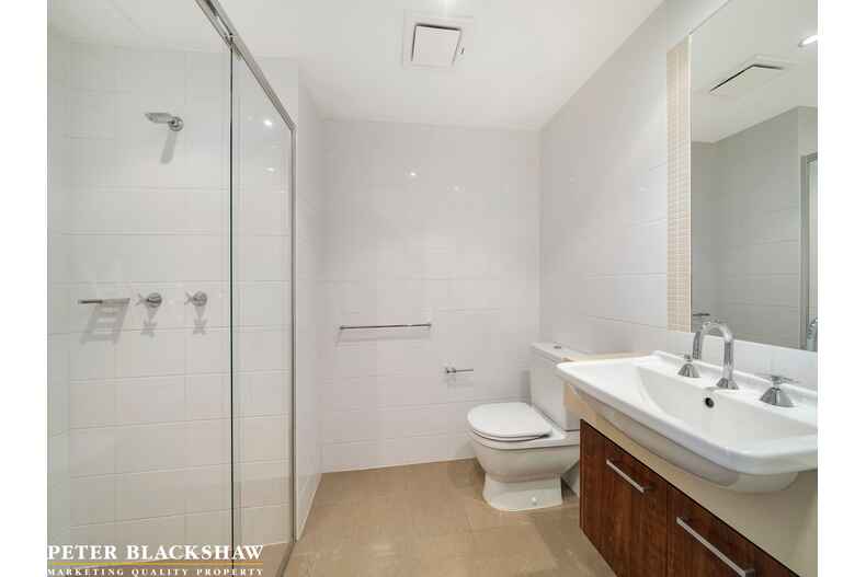 5/2 The Mews ("The Metropolitan") City 5/2 The Mews ("The Metropolitan") City