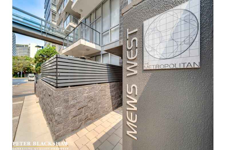 5/2 The Mews ("The Metropolitan") City 5/2 The Mews ("The Metropolitan") City