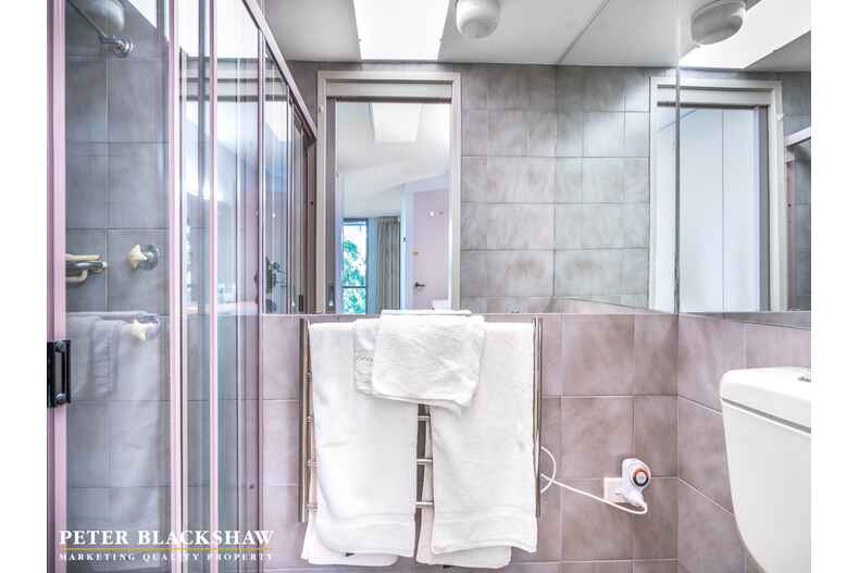 1/130 Shackleton Circuit Mawson