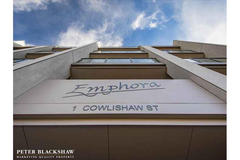 34/1 Cowlishaw Street Greenway