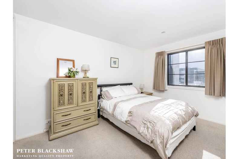 34/1 Cowlishaw Street Greenway