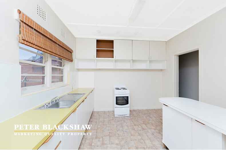 27 Moore Street  Turner