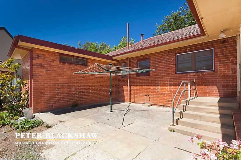 27 Moore Street  Turner