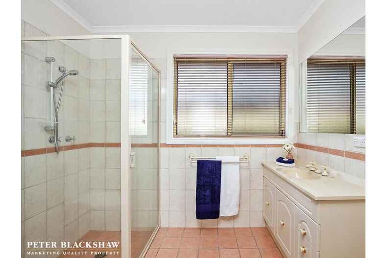 33 Lexcen Avenue Nicholls 33 Lexcen Avenue Nicholls