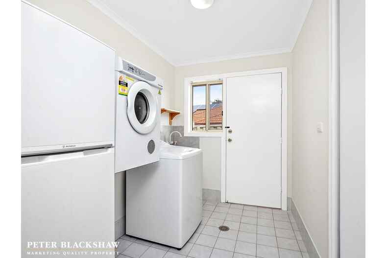 33 Lexcen Avenue Nicholls 33 Lexcen Avenue Nicholls