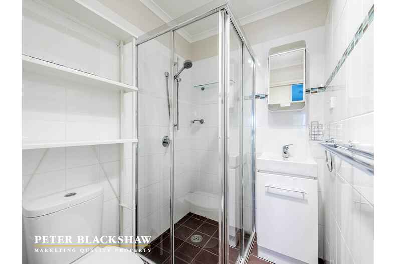 13 Eric De Salis Street Macgregor 13 Eric De Salis Street Macgregor