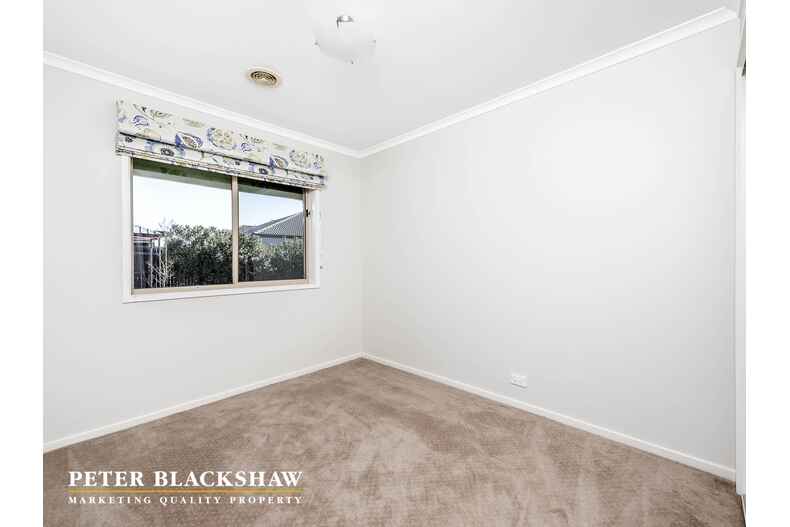 13 Eric De Salis Street Macgregor 13 Eric De Salis Street Macgregor