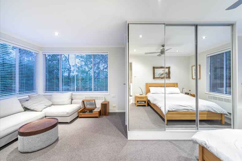 96 Finniss Crescent Narrabundah 96 Finniss Crescent Narrabundah