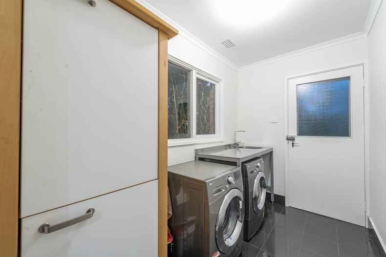 96 Finniss Crescent Narrabundah 96 Finniss Crescent Narrabundah