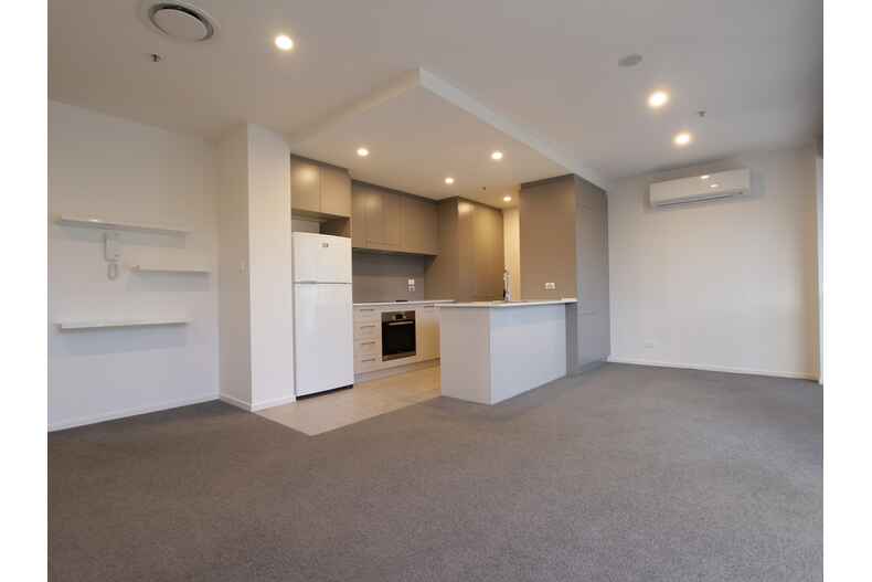 254/7 Irving Street Phillip