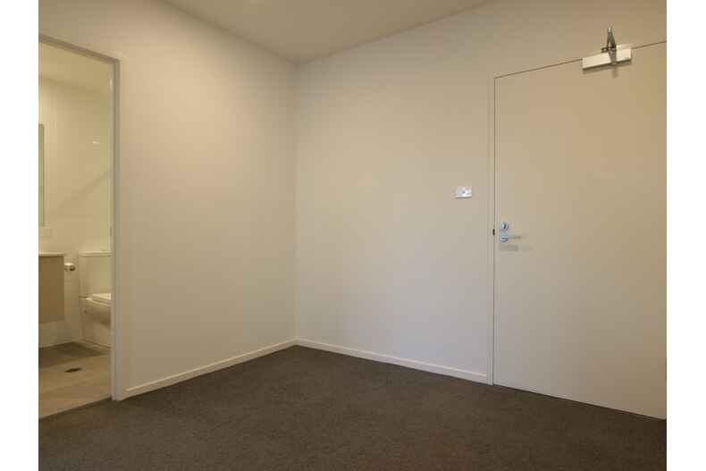 254/7 Irving Street Phillip