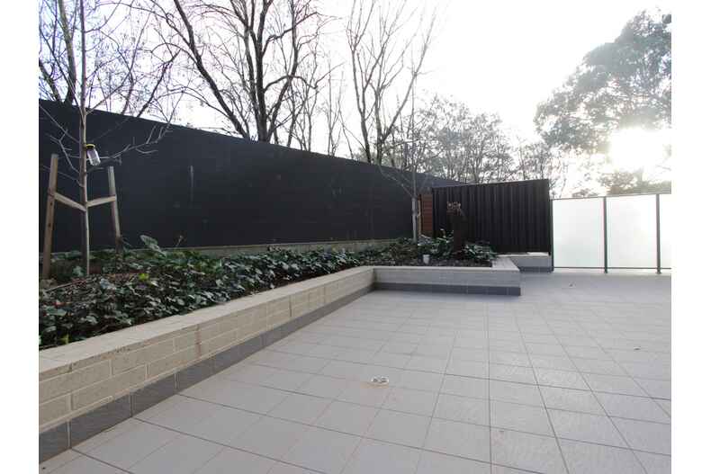 254/7 Irving Street Phillip